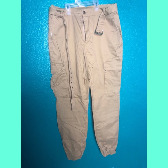 Cargo Pants from Fashion Nova - Picture 2 of 5